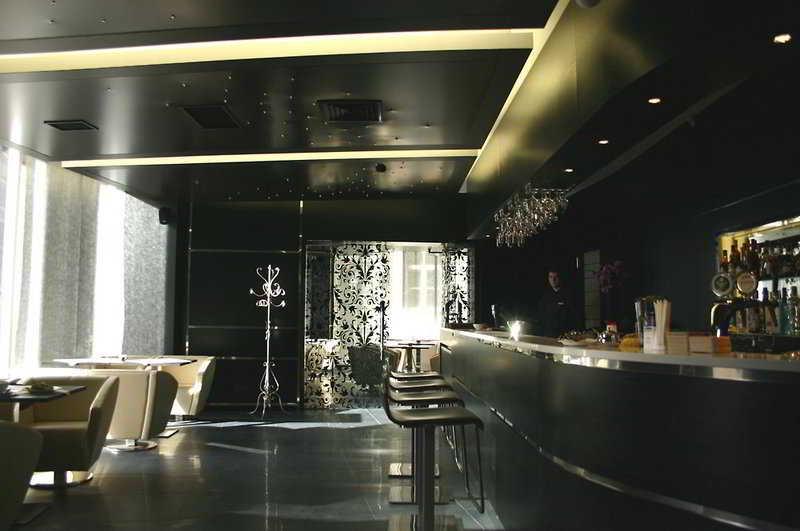 Royal Square Hotel & Suites Рига Екстер'єр фото