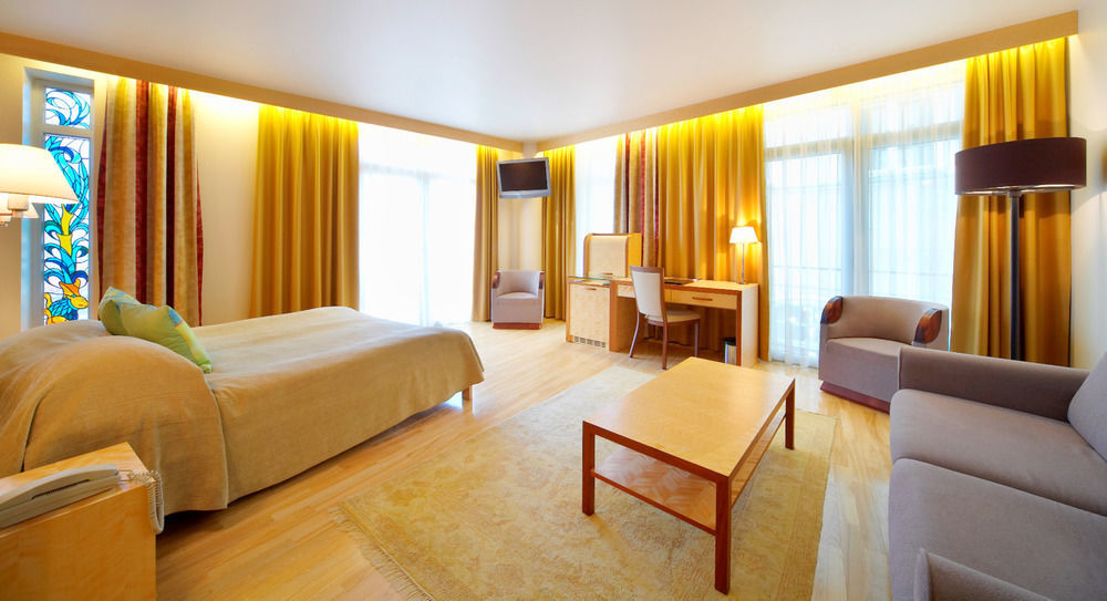 Royal Square Hotel & Suites Рига Номер фото