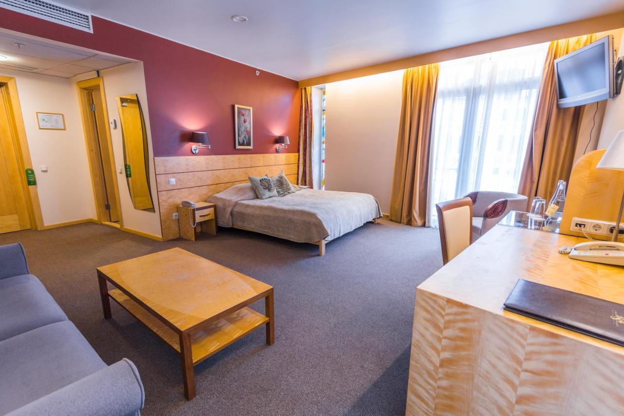 Royal Square Hotel & Suites Рига Екстер'єр фото