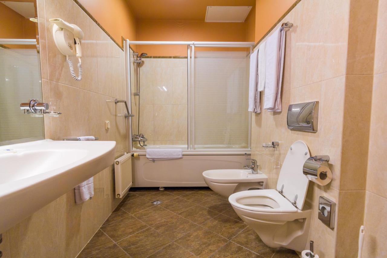 Royal Square Hotel & Suites Рига Екстер'єр фото
