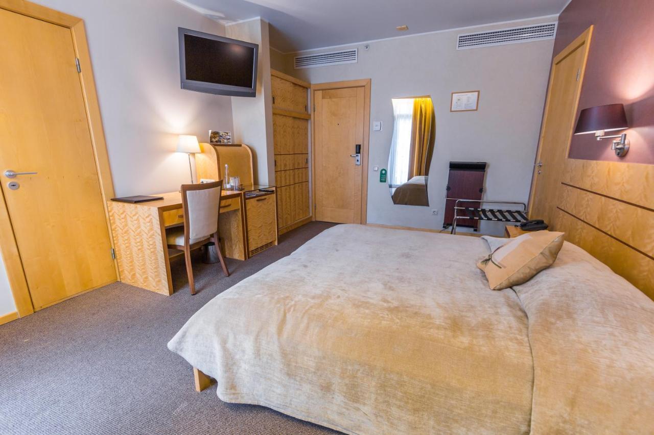 Royal Square Hotel & Suites Рига Екстер'єр фото